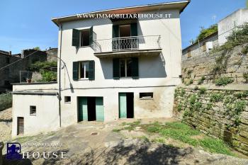 TURISMO, FAMIGLIA O RENDITA: PROPRIET&Agrave; VERSATILE NEL CENTRO (rif.37) [/GEST/immagini]  