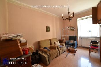 TURISMO, FAMIGLIA O RENDITA: PROPRIET&Agrave; VERSATILE NEL CENTRO (rif.37) [/GEST/immagini]  