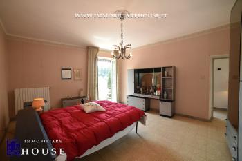 TURISMO, FAMIGLIA O RENDITA: PROPRIET&Agrave; VERSATILE NEL CENTRO (rif.37) [/GEST/immagini]  