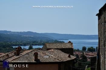 TURISMO, FAMIGLIA O RENDITA: PROPRIET&Agrave; VERSATILE NEL CENTRO (rif.37) [/GEST/immagini]  