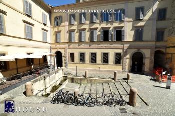 Affascinante appartamento nel cuore del centro storico di Bolsena (rif.6) [/GEST/immagini]  