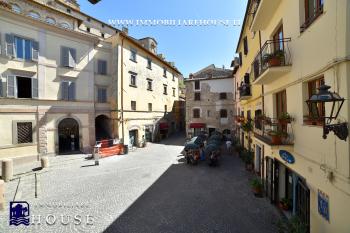 Affascinante appartamento nel cuore del centro storico di Bolsena (rif.6) [/GEST/immagini]  