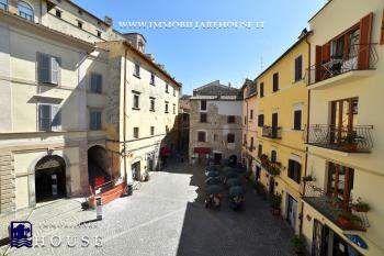 Affascinante appartamento nel cuore del centro storico di Bolsena (rif.6) [/GEST/immagini]  