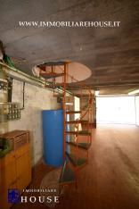 Piano Terra con Ingresso Indipendente, Giardino e Garage – La Casa Ideale a Bolsena (rif.39) [/GEST/immagini]  