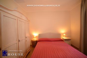 Piano Terra con Ingresso Indipendente, Giardino e Garage – La Casa Ideale a Bolsena (rif.39) [/GEST/immagini]  