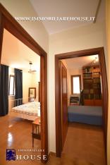 Piano Terra con Ingresso Indipendente, Giardino e Garage – La Casa Ideale a Bolsena (rif.39) [/GEST/immagini]  