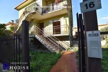 APPARTAMENTO CON INGRESSO INDIPENDENTE, GIARDINO E GARAGE (rif.25) [/GEST/immagini]  