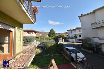 APPARTAMENTO CON INGRESSO INDIPENDENTE, GIARDINO E GARAGE (rif.25) [/GEST/immagini]  