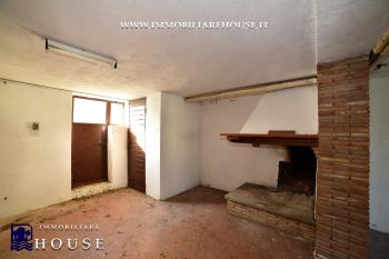 APPARTAMENTO CON INGRESSO INDIPENDENTE, GIARDINO E GARAGE (rif.25) [/GEST/immagini]  