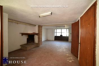 APPARTAMENTO CON INGRESSO INDIPENDENTE, GIARDINO E GARAGE (rif.25) [/GEST/immagini]  