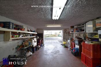 BOLSENA: TERRAZZA, LUCE E TRANQUILLIT&Agrave; A DUE PASSI DAL LAGO (rif.29) [/GEST/immagini]  