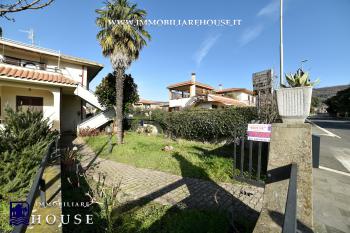 BOLSENA: TERRAZZA, LUCE E TRANQUILLIT&Agrave; A DUE PASSI DAL LAGO (rif.29) [/GEST/immagini]  