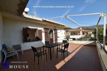 BOLSENA: TERRAZZA, LUCE E TRANQUILLIT&Agrave; A DUE PASSI DAL LAGO (rif.29) [/GEST/immagini]  