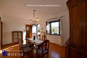 BOLSENA: TERRAZZA, LUCE E TRANQUILLIT&Agrave; A DUE PASSI DAL LAGO (rif.29) [/GEST/immagini]  