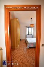 BOLSENA: TERRAZZA, LUCE E TRANQUILLIT&Agrave; A DUE PASSI DAL LAGO (rif.29) [/GEST/immagini]  