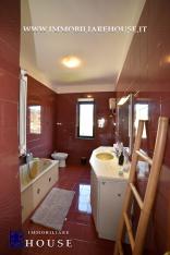 BOLSENA: TERRAZZA, LUCE E TRANQUILLIT&Agrave; A DUE PASSI DAL LAGO (rif.29) [/GEST/immagini]  