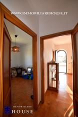 BOLSENA: TERRAZZA, LUCE E TRANQUILLIT&Agrave; A DUE PASSI DAL LAGO (rif.29) [/GEST/immagini]  