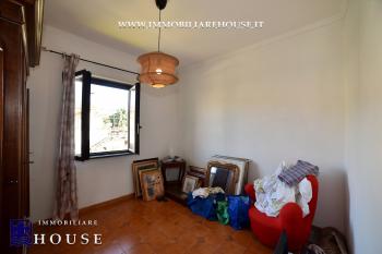 BOLSENA: TERRAZZA, LUCE E TRANQUILLIT&Agrave; A DUE PASSI DAL LAGO (rif.29) [/GEST/immagini]  