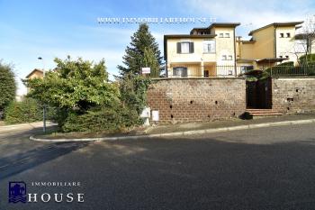 UN’ABITAZIONE “CHIAVI IN MANO” DAL GUSTO RAFFINATO (rif. 30) [/GEST/immagini]  