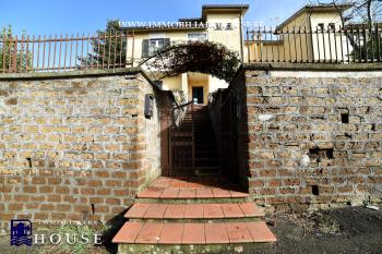 UN’ABITAZIONE “CHIAVI IN MANO” DAL GUSTO RAFFINATO (rif. 30) [/GEST/immagini]  