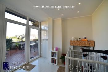 UN’ABITAZIONE “CHIAVI IN MANO” DAL GUSTO RAFFINATO (rif. 30) [/GEST/immagini]  