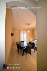 UN’ABITAZIONE “CHIAVI IN MANO” DAL GUSTO RAFFINATO (rif. 30) [/GEST/immagini]  