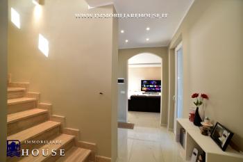 UN’ABITAZIONE “CHIAVI IN MANO” DAL GUSTO RAFFINATO (rif. 30) [/GEST/immagini]  