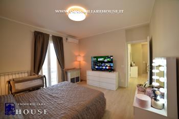 UN’ABITAZIONE “CHIAVI IN MANO” DAL GUSTO RAFFINATO (rif. 30) [/GEST/immagini]  