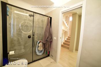 UN’ABITAZIONE “CHIAVI IN MANO” DAL GUSTO RAFFINATO (rif. 30) [/GEST/immagini]  