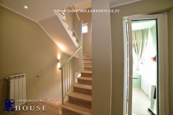 UN’ABITAZIONE “CHIAVI IN MANO” DAL GUSTO RAFFINATO (rif. 30) [/GEST/immagini]  