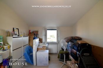 UN’ABITAZIONE “CHIAVI IN MANO” DAL GUSTO RAFFINATO (rif. 30) [/GEST/immagini]  