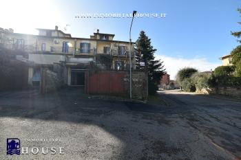 UN’ABITAZIONE “CHIAVI IN MANO” DAL GUSTO RAFFINATO (rif. 30) [/GEST/immagini]  