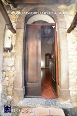 APPARTAMENTO UNICO NEL QUARTIERE CASTELLO DI BOLSENA. (rif.15) [/GEST/immagini]  