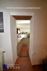 APPARTAMENTO UNICO NEL QUARTIERE CASTELLO DI BOLSENA. (rif.15) [/GEST/immagini]  