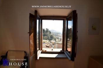 APPARTAMENTO UNICO NEL QUARTIERE CASTELLO DI BOLSENA. (rif.15) [/GEST/immagini]  