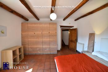 APPARTAMENTO UNICO NEL QUARTIERE CASTELLO DI BOLSENA. (rif.15) [/GEST/immagini]  