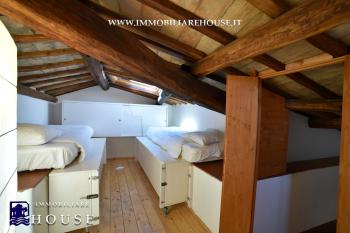 APPARTAMENTO UNICO NEL QUARTIERE CASTELLO DI BOLSENA. (rif.15) [/GEST/immagini]  