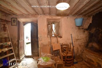 Palazzetto cielo-terra via S.Giorgio (rif.17) [/GEST/immagini]  