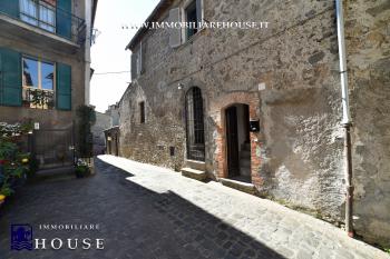 Palazzetto cielo-terra via S.Giorgio (rif.17) [/GEST/immagini]  