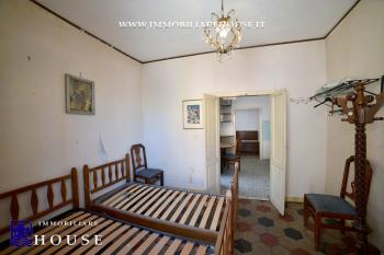 Palazzetto cielo-terra via S.Giorgio (rif.17) [/GEST/immagini]  