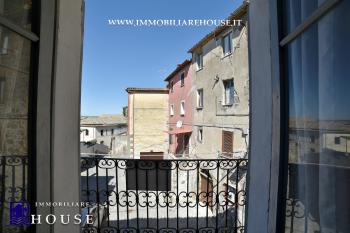 Palazzetto cielo-terra via S.Giorgio (rif.17) [/GEST/immagini]  