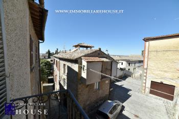 Palazzetto cielo-terra via S.Giorgio (rif.17) [/GEST/immagini]  