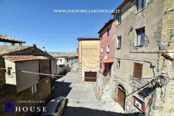 Palazzetto cielo-terra via S.Giorgio (rif.17) [/GEST/immagini]  