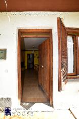 CASA PIANO TERRA 800 MQ DI GIARDINO A DUE PASSI DAL LAGO (rif.16) [/GEST/immagini]  