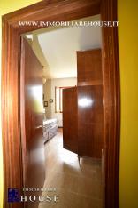 CASA PIANO TERRA 800 MQ DI GIARDINO A DUE PASSI DAL LAGO (rif.16) [/GEST/immagini]  