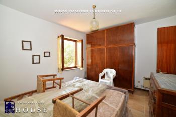 CASA PIANO TERRA 800 MQ DI GIARDINO A DUE PASSI DAL LAGO (rif.16) [/GEST/immagini]  