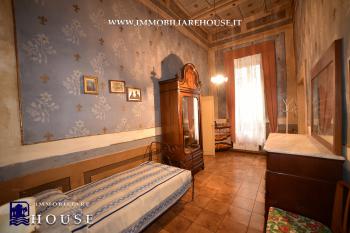 Appartamento storico nel palazzo Guidotti (rif.26) [/GEST/immagini]  