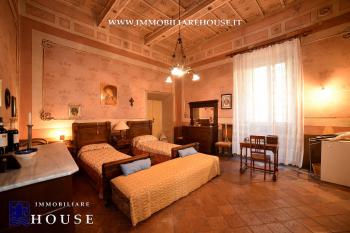 Appartamento storico nel palazzo Guidotti (rif.26) [/GEST/immagini]  