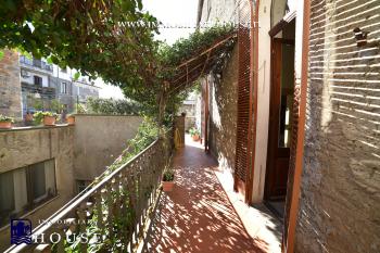 Appartamento storico nel palazzo Guidotti (rif.26) [/GEST/immagini]  