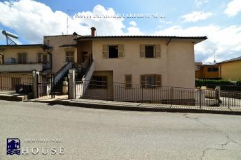 Bolsena Splendido appartamento di ampia metratura in Via della Rena (rif.33) [/GEST/immagini]  